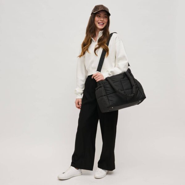 5d8d46c7e0574baa2d1b6999296f392b5c5d3d25299bb33de75f5756525bd27b.jpg Jetsetter Multi Compartment Travel Tote